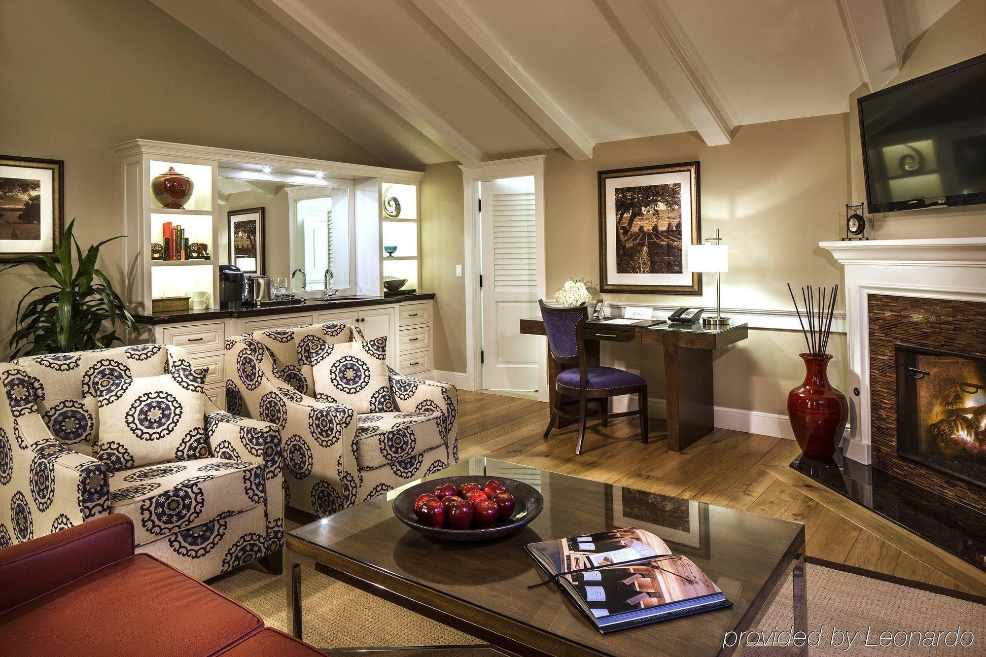 Fess Parker Wine Country Inn ลอสโอลิวอส ภายนอก รูปภาพ