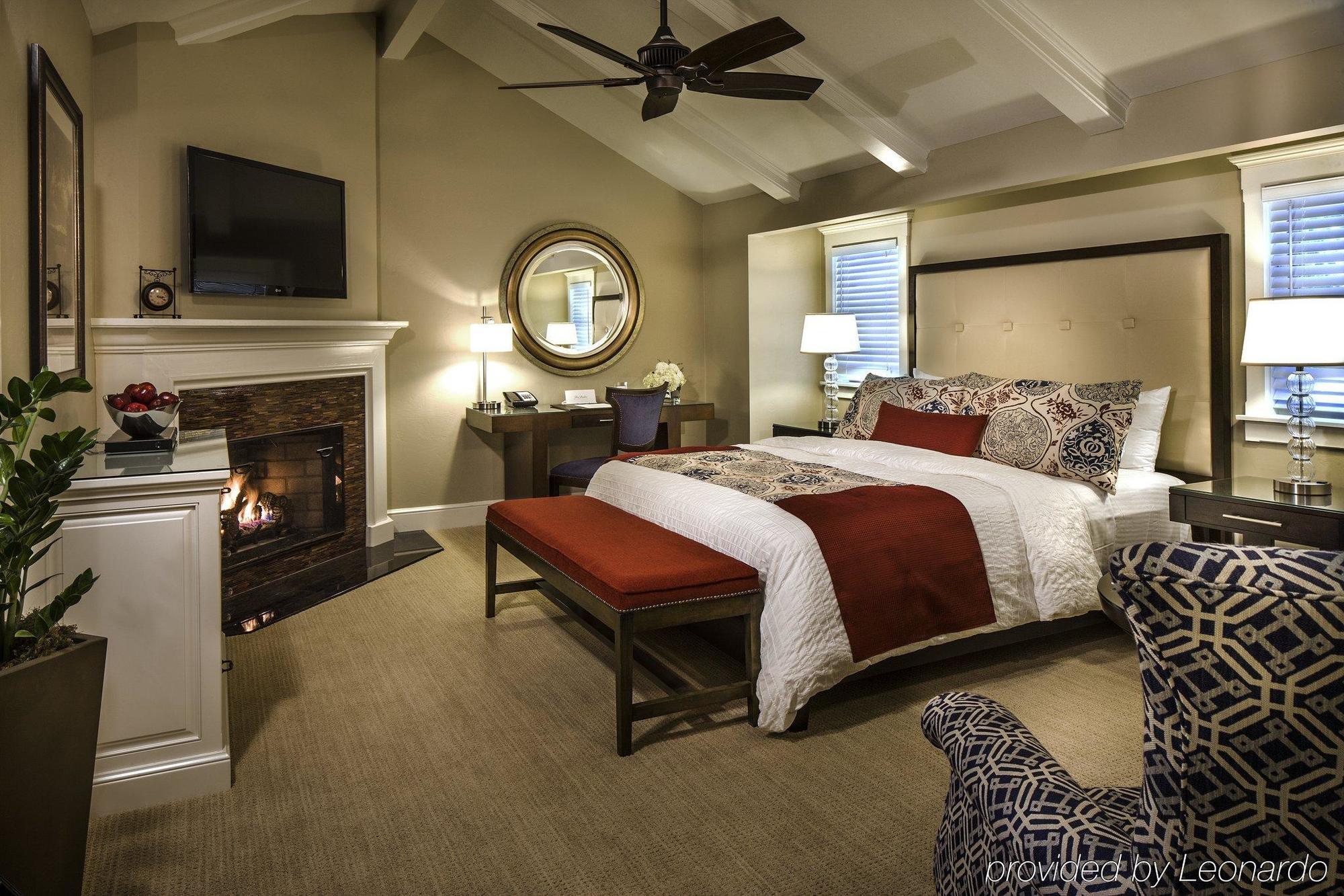 Fess Parker Wine Country Inn ลอสโอลิวอส ภายนอก รูปภาพ