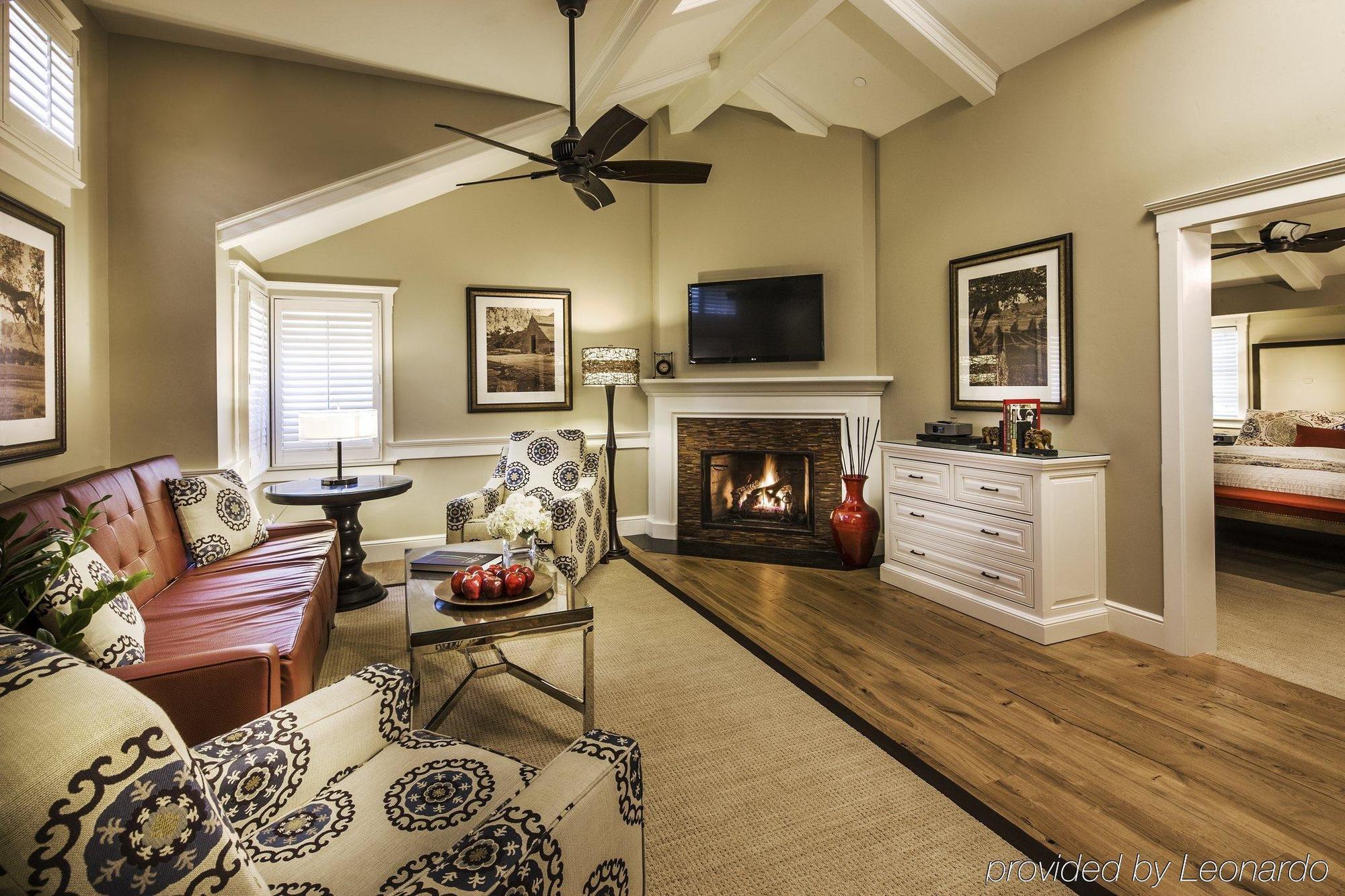 Fess Parker Wine Country Inn ลอสโอลิวอส ภายนอก รูปภาพ