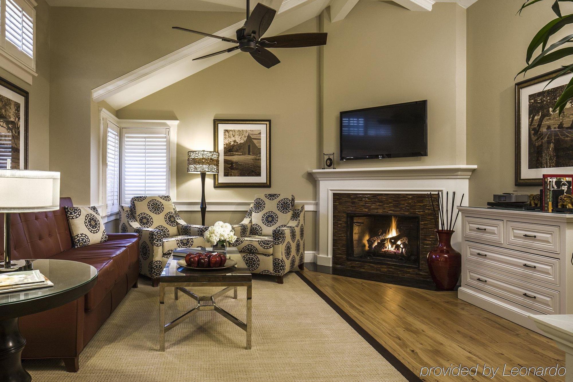 Fess Parker Wine Country Inn ลอสโอลิวอส ภายนอก รูปภาพ