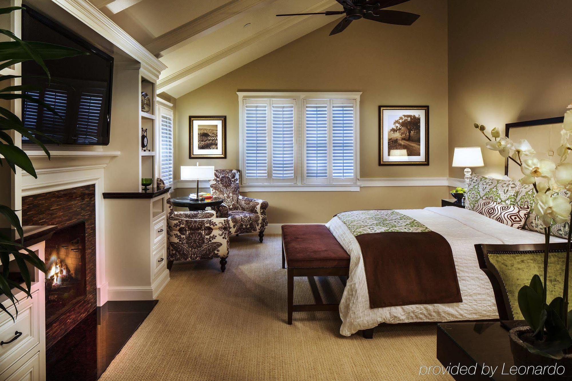 Fess Parker Wine Country Inn ลอสโอลิวอส ภายนอก รูปภาพ